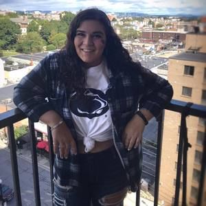 Meet your Posher, Courtney